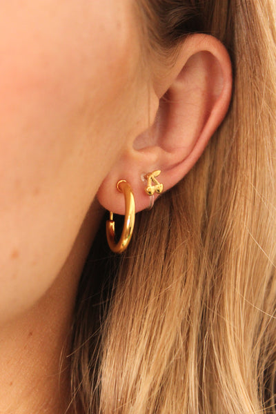 Angie: Gold Clip-On Earring (15mm)