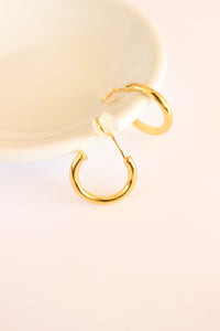 Angie: Gold Clip-On Earring (15mm)