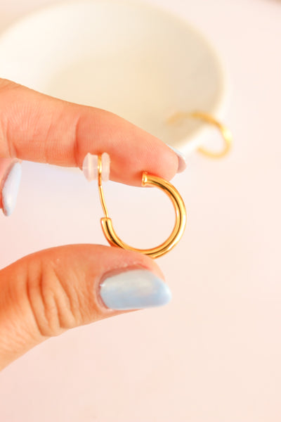 Angie: Gold Clip-On Earring (15mm)