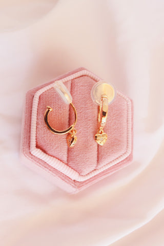 Brooklyn: Gold Press-on, Clip-On Earring