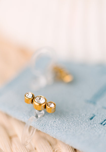 Catherine: Clip-On Studs