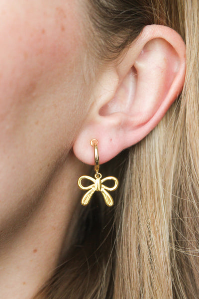 Emily: Gold Clip-On Earring