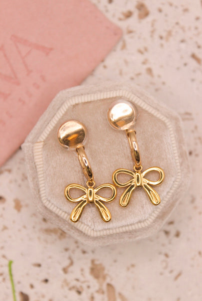 Emily: Gold Clip-On Earring