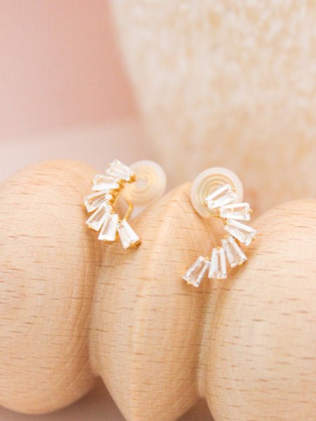 Nancy: Gold Clip-On Earring