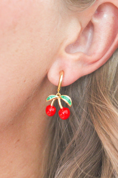 Charley: Gold Clip-On Earring