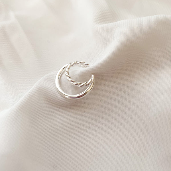Dottie - Silver Ear Cuff