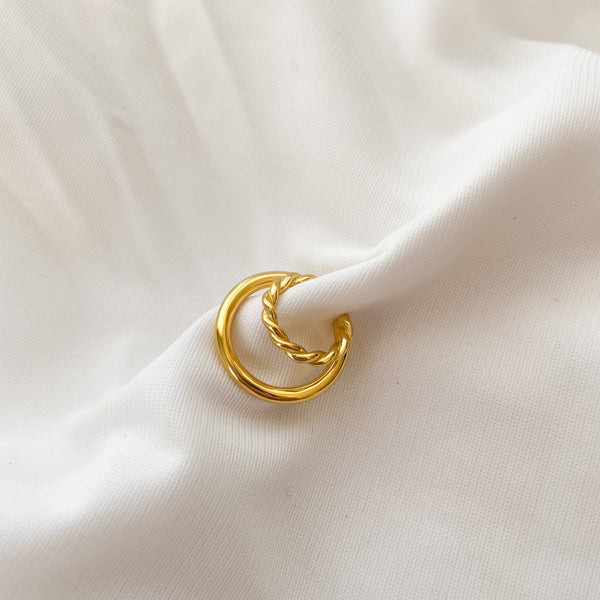 Dorothy - Gold Ear Cuff