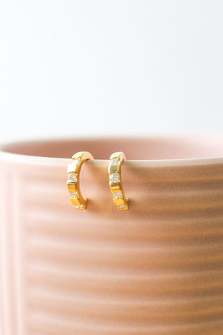 Eloise: Gold Clip-On Earring