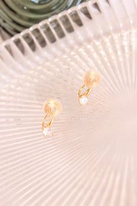Emma: Gold Press-On, Clip-On Earring