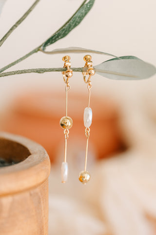 Sammie: Gold Clip-On Earring