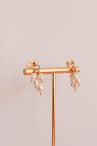 Savvy: Gold Press-On, Clip-On Earring