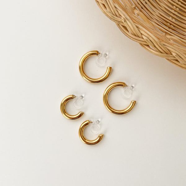 Kelly - 15MM Gold Clip-On Earrings
